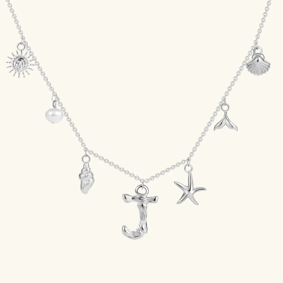 Naszyjnik Avaria w stylu oceanicznym z literą