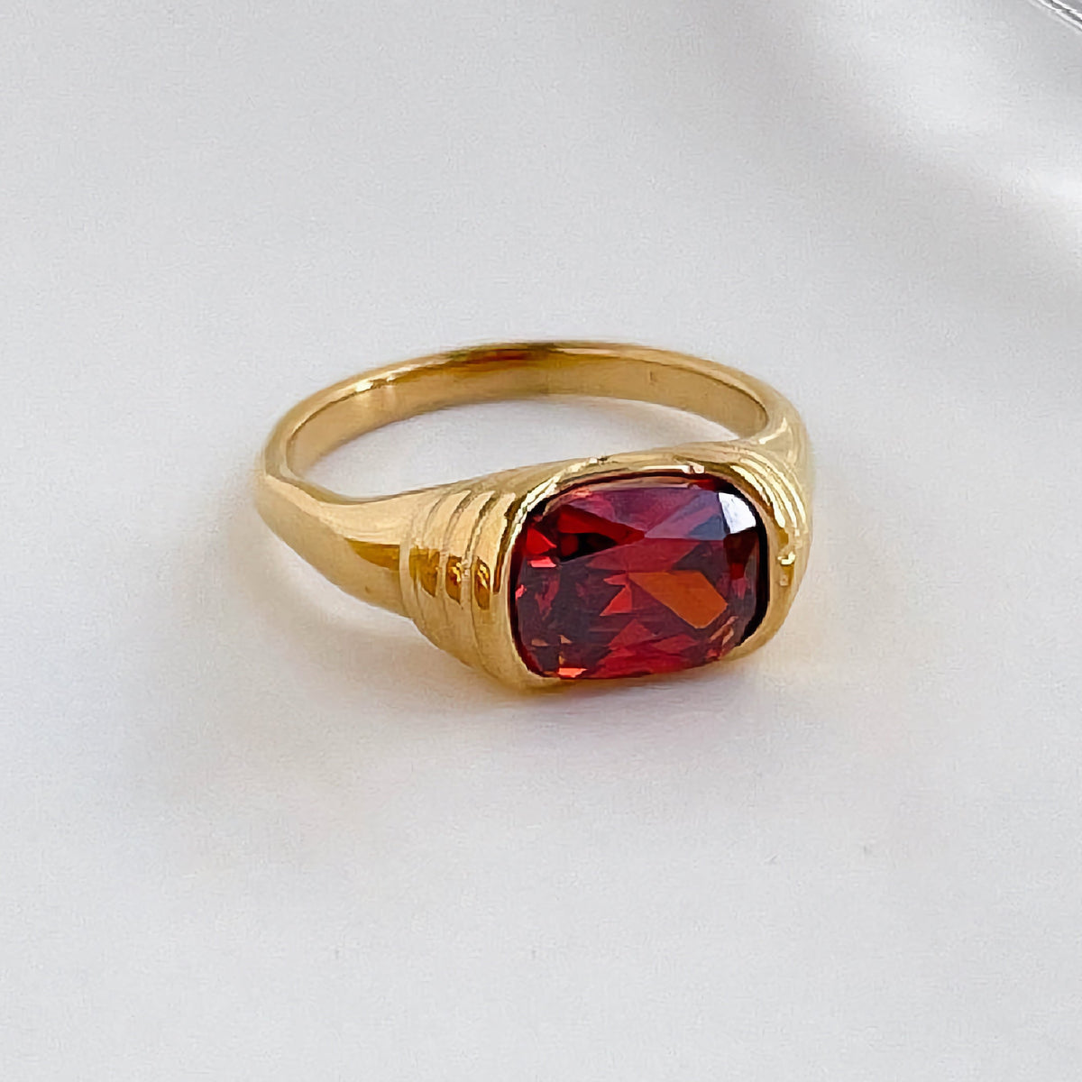 Crimson heirloom žiedas