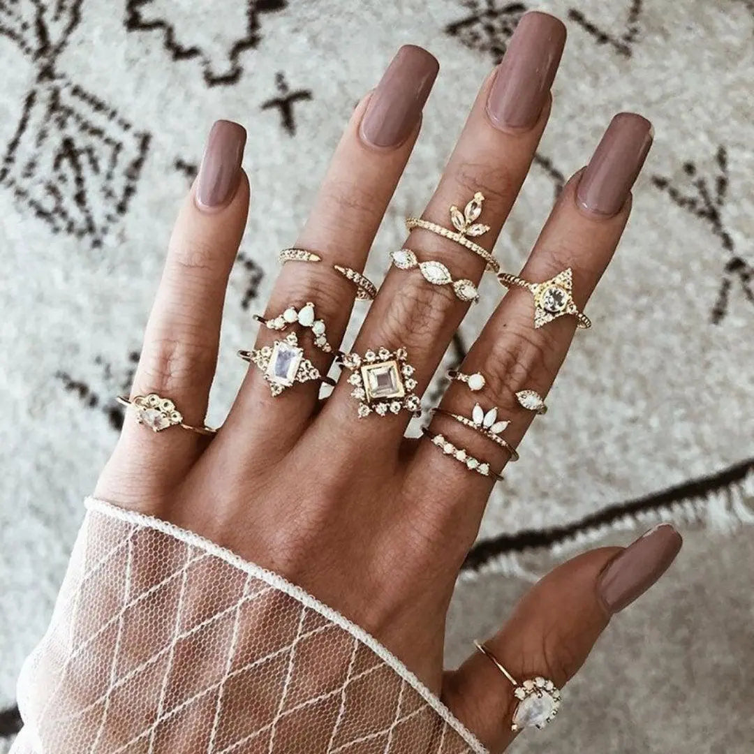 Zestaw pierścionków w stylu boho (8–12 szt.)