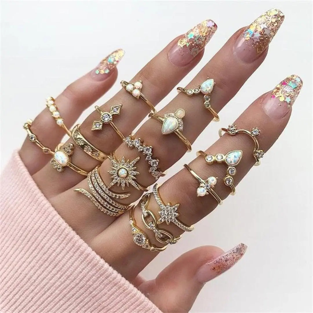 Zestaw pierścionków w stylu boho (8–12 szt.)
