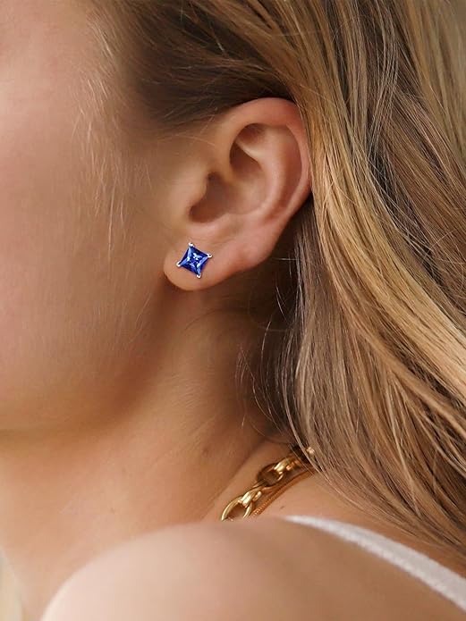 Minimalistyczne kolczyki princess cut z szafirem (sztyfty) | Białe złoto