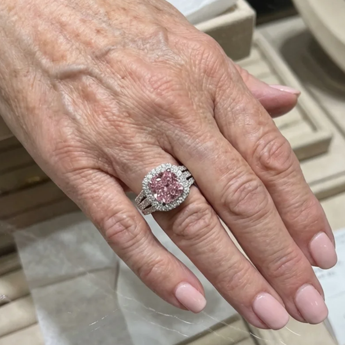 Blush empress halo žiedas | Baltas auksinis